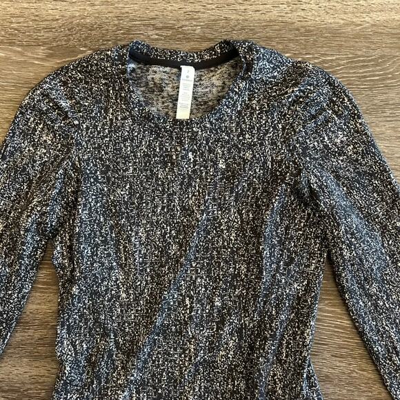 NWOT Lululemon Extra Mile Long Sleeve Top Size 2 Black White Luon Running‎ Shirt - Picture 13 of 16